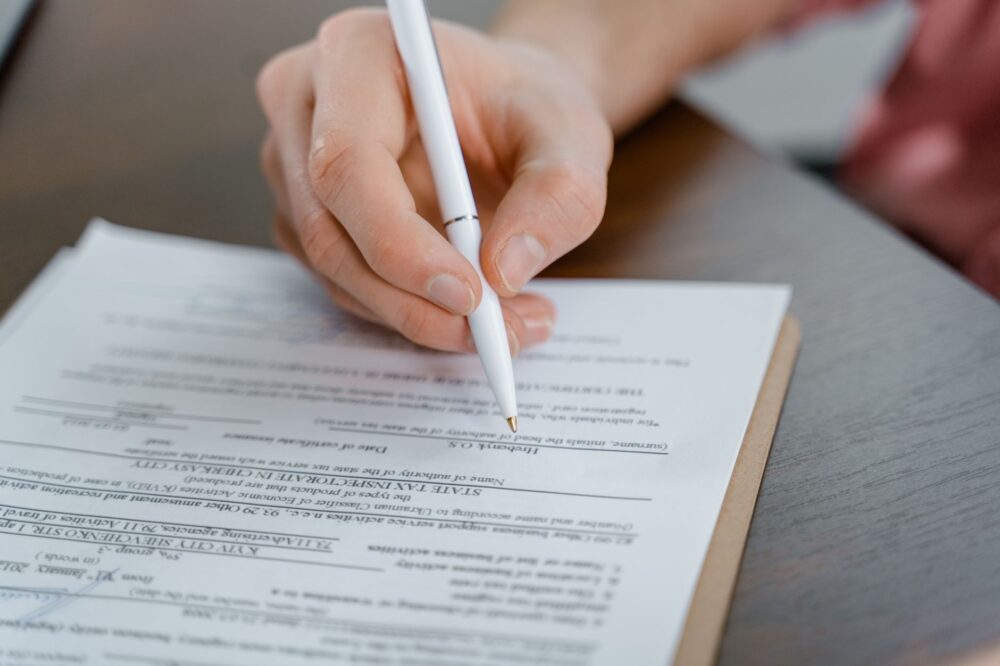 生命保険料控除とは?年末調整で税金が戻る仕組みと会社員の注意点